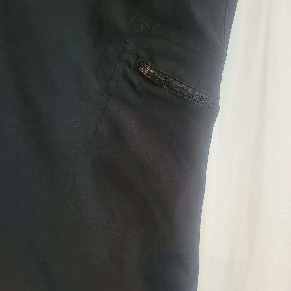 Eddie Bauer Womens Black Lightweight Capri Pants Hiking Outdoor Cargo Size 16